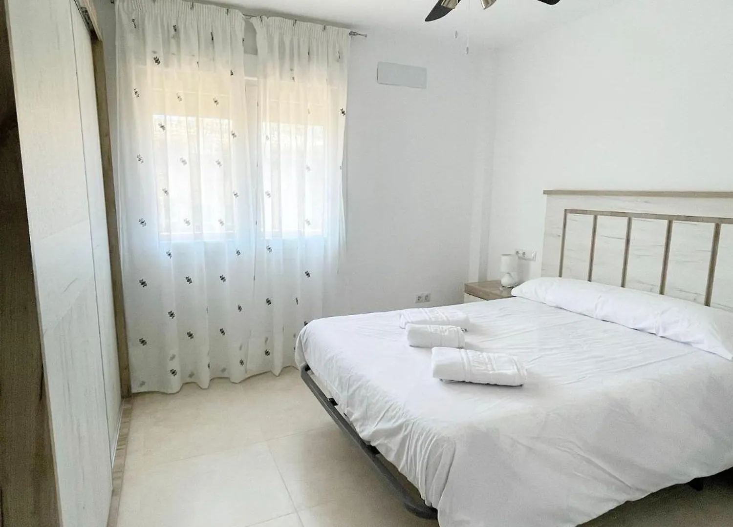 Amplio Apartamento En Torremolinos By Bebalmy Apartment