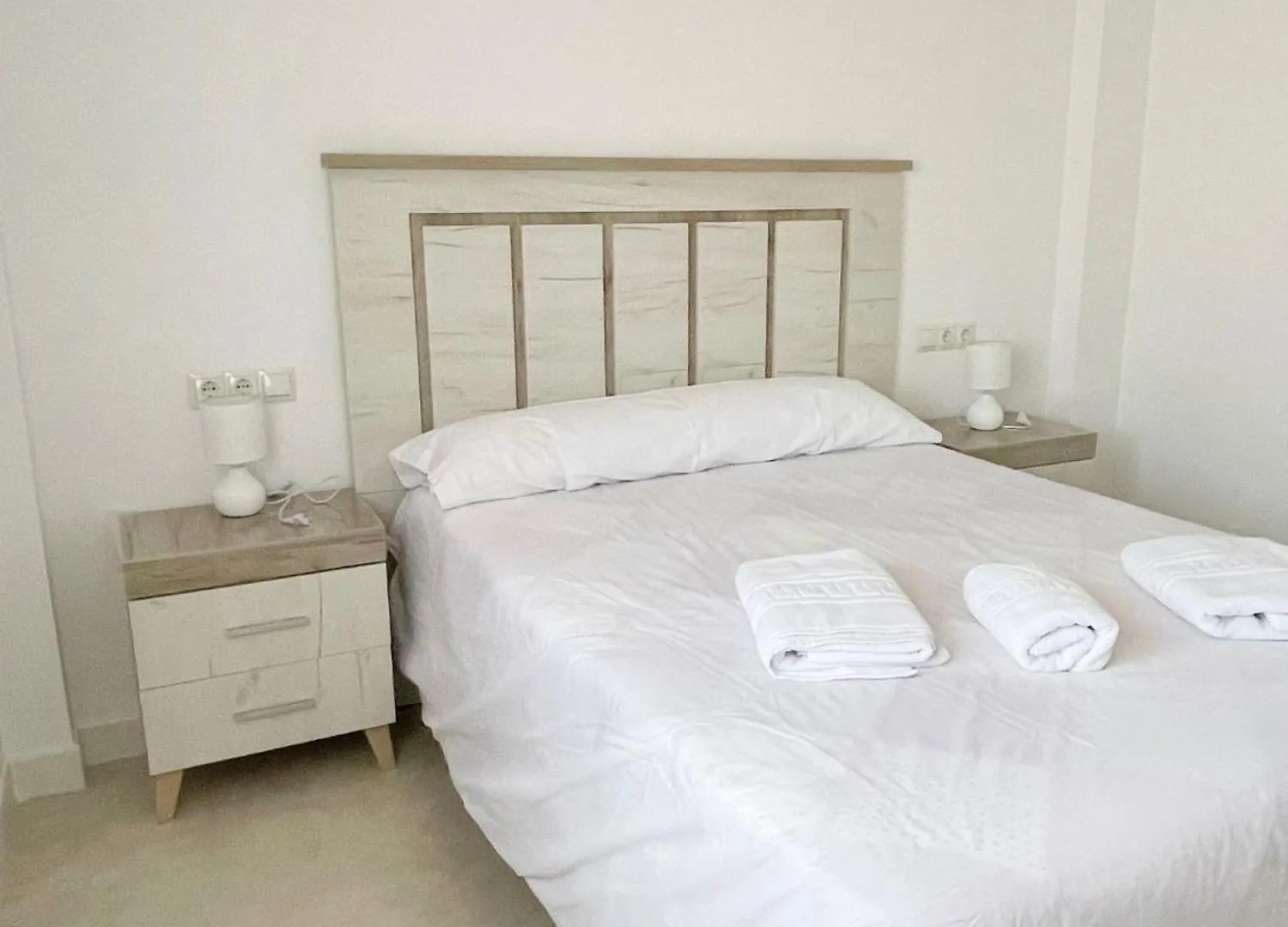 Amplio Apartamento En Torremolinos By Bebalmy Apartment 0*,