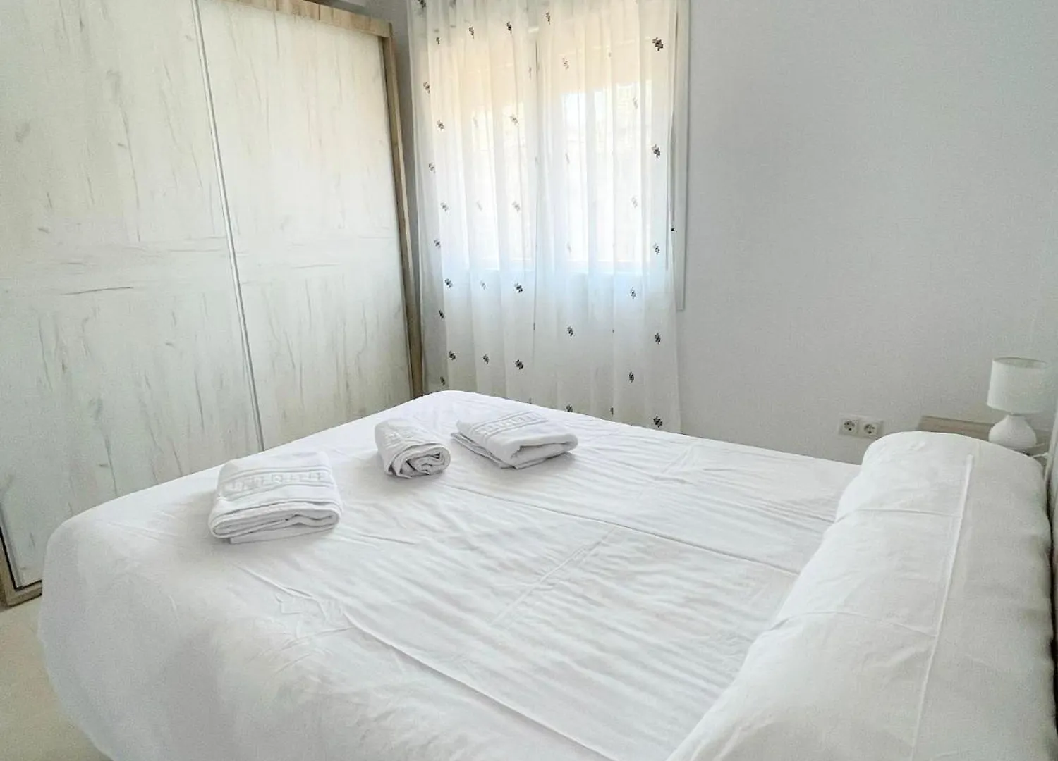 Amplio Apartamento En Torremolinos By Bebalmy Apartment