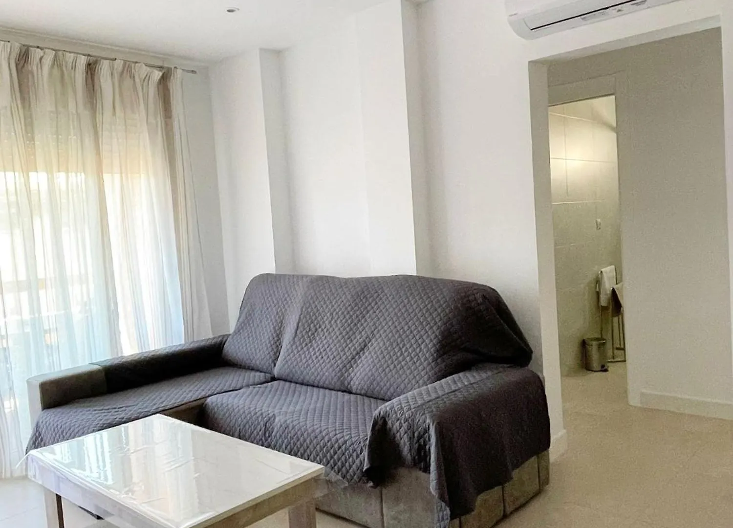 Amplio Apartamento En Torremolinos By Bebalmy Apartment